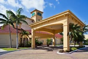 La Quinta By Wyndham Miami Airport West 3*