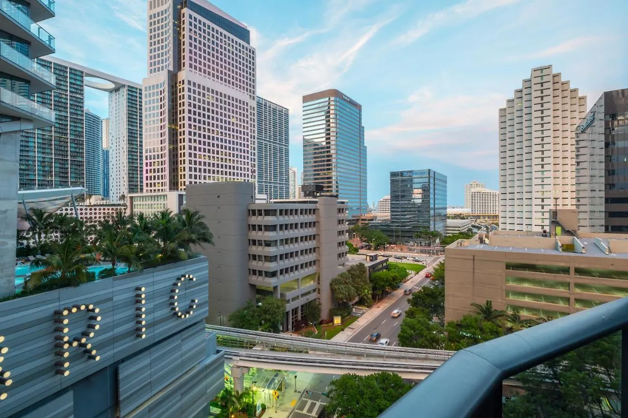 812 Located At Sls Lux Brickell, Managed And Operated By And The Beaches 迈阿密