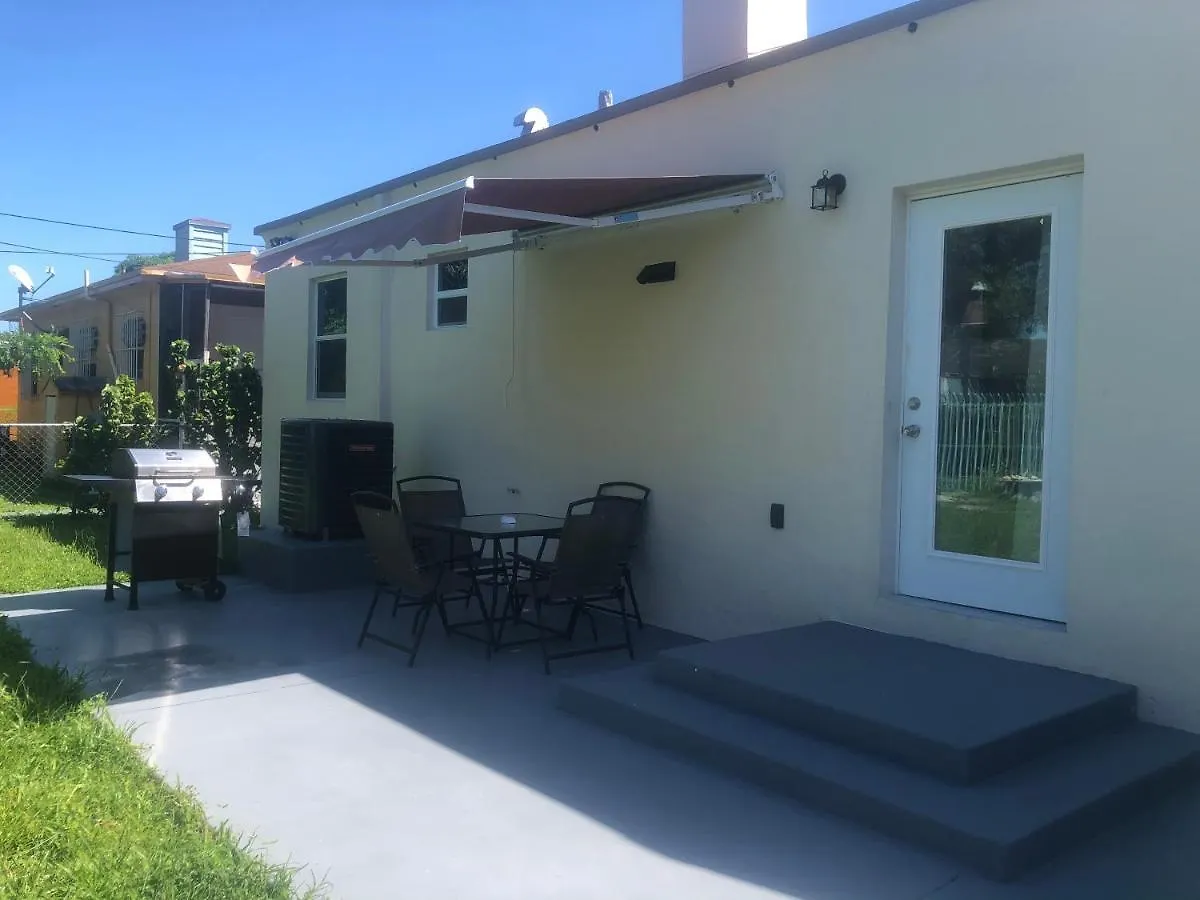 Vakantiehuis Your House In *