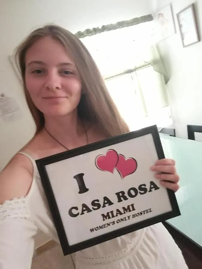 Хостел Casa Rosa Women's *