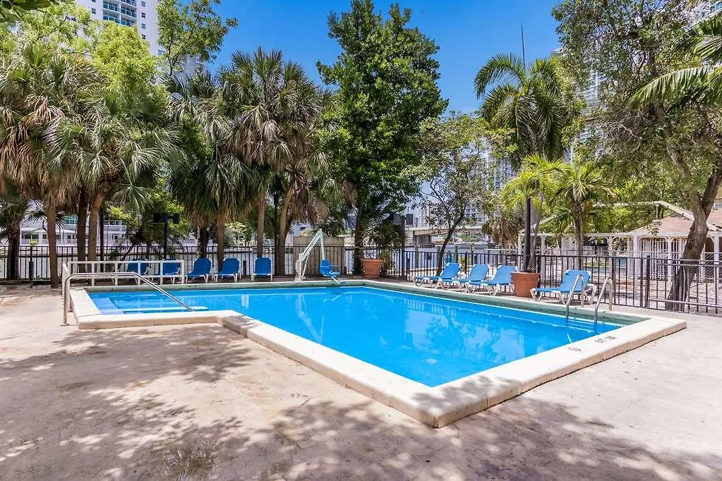 Comfort & Downtown Brickell-port Of 4* マイアミ