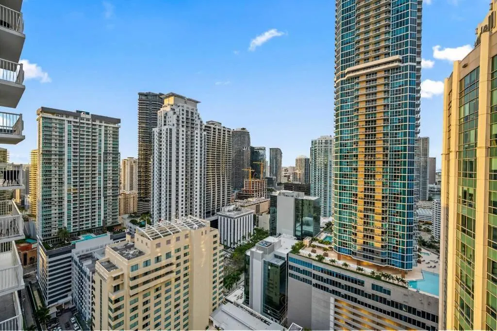 Private Unit With Amenities And Parking * 迈阿密