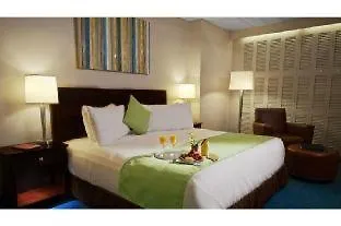 International Airport 3*