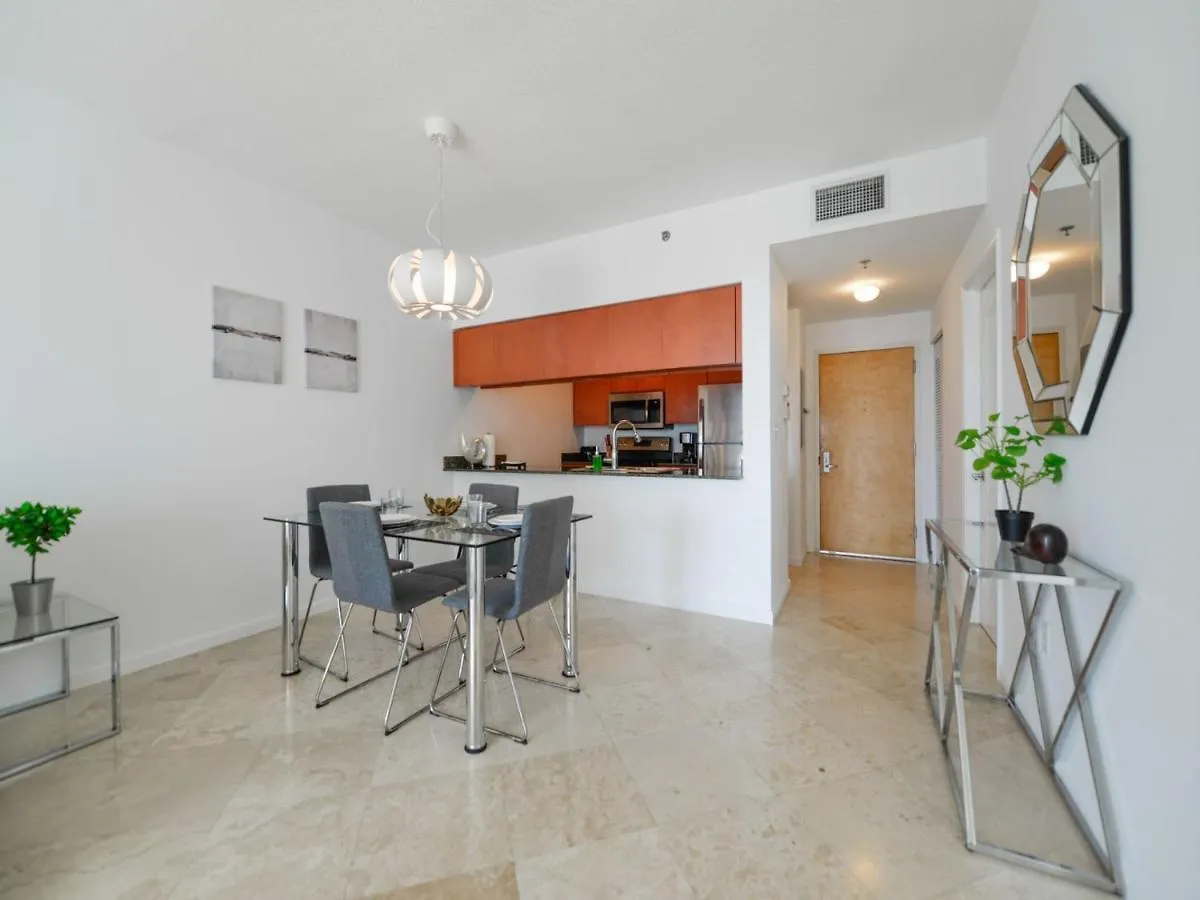 아파트 Amazing In The Heart Of Brickell 마이애미