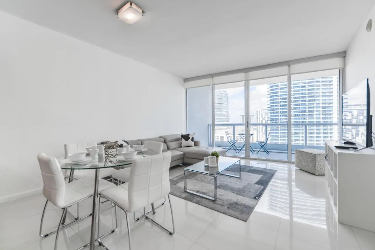 Icon Brickell Residences *