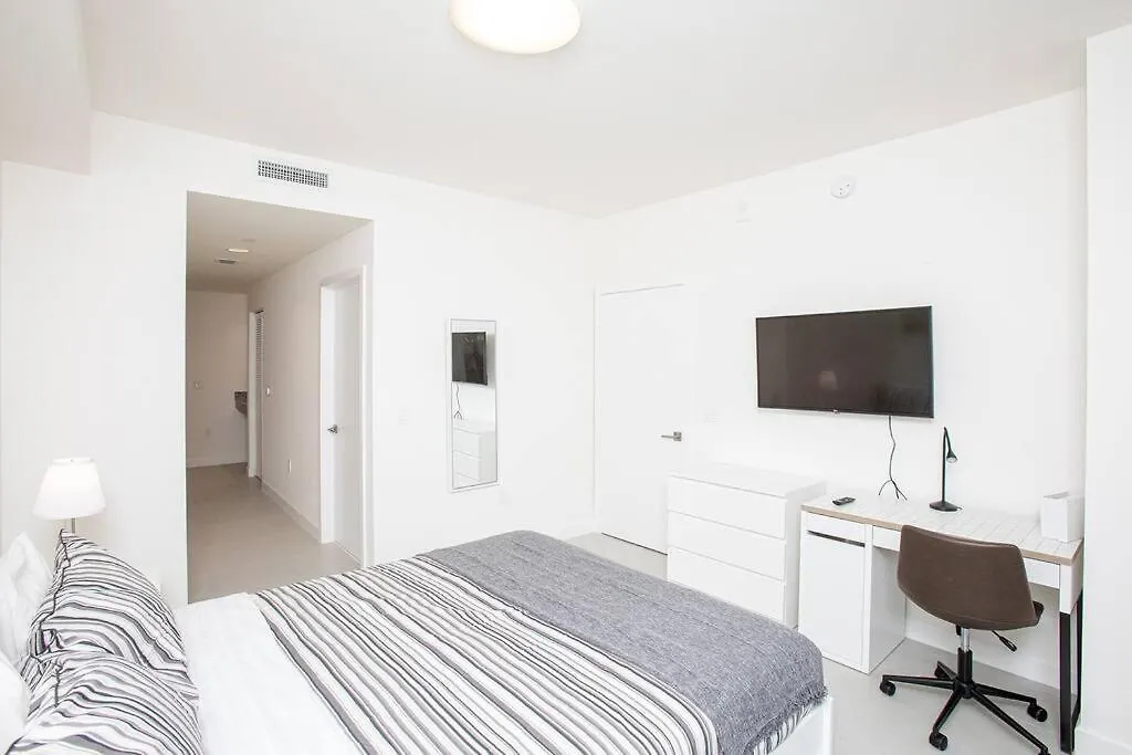 Apartment Luxury In Downtown Doral Miami