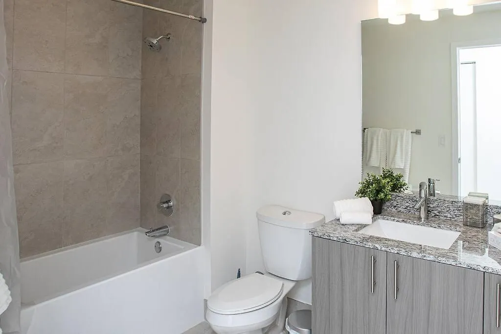 Luxury In Downtown Doral Apartment *