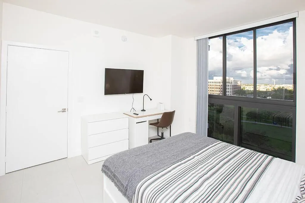 Apartment Luxury In Downtown Doral