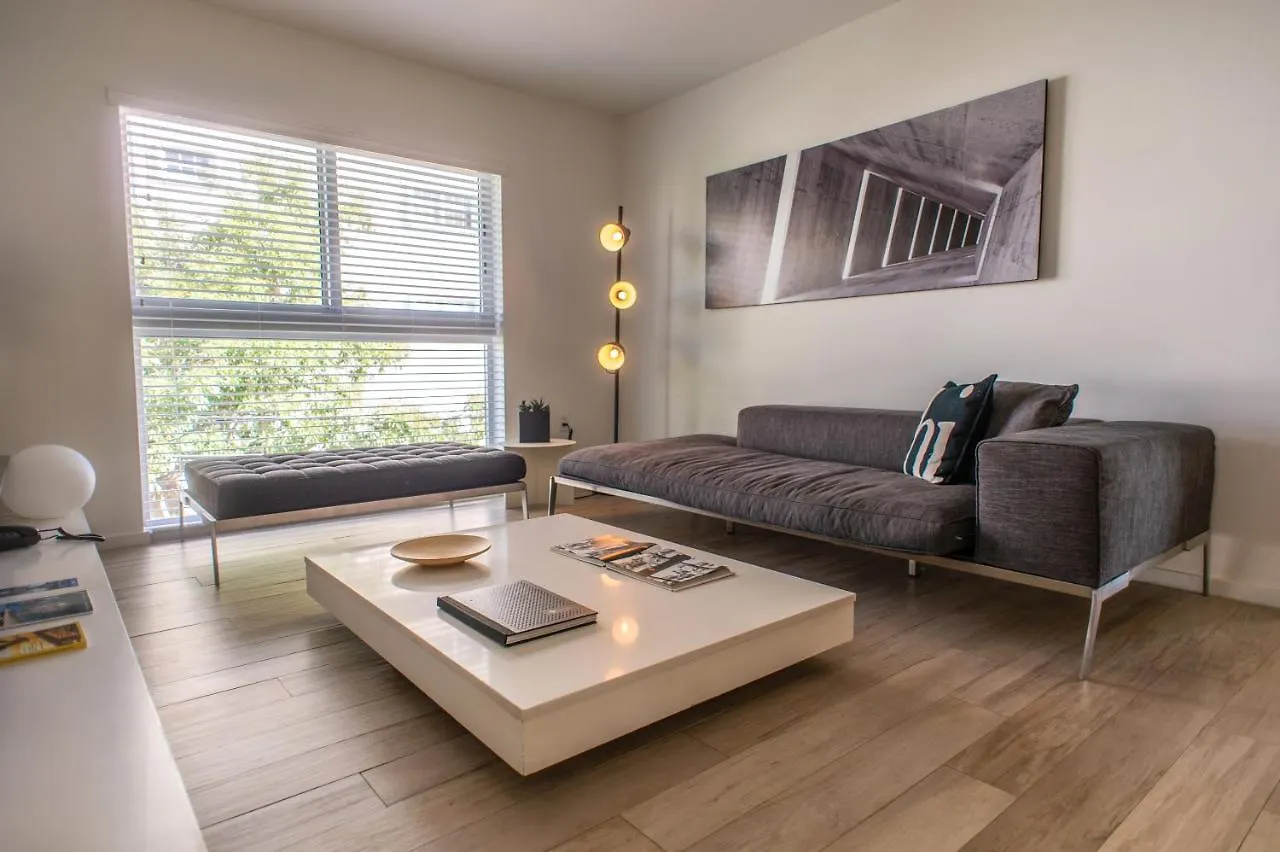 Haus Contemporary Lägenhetshotell 4*