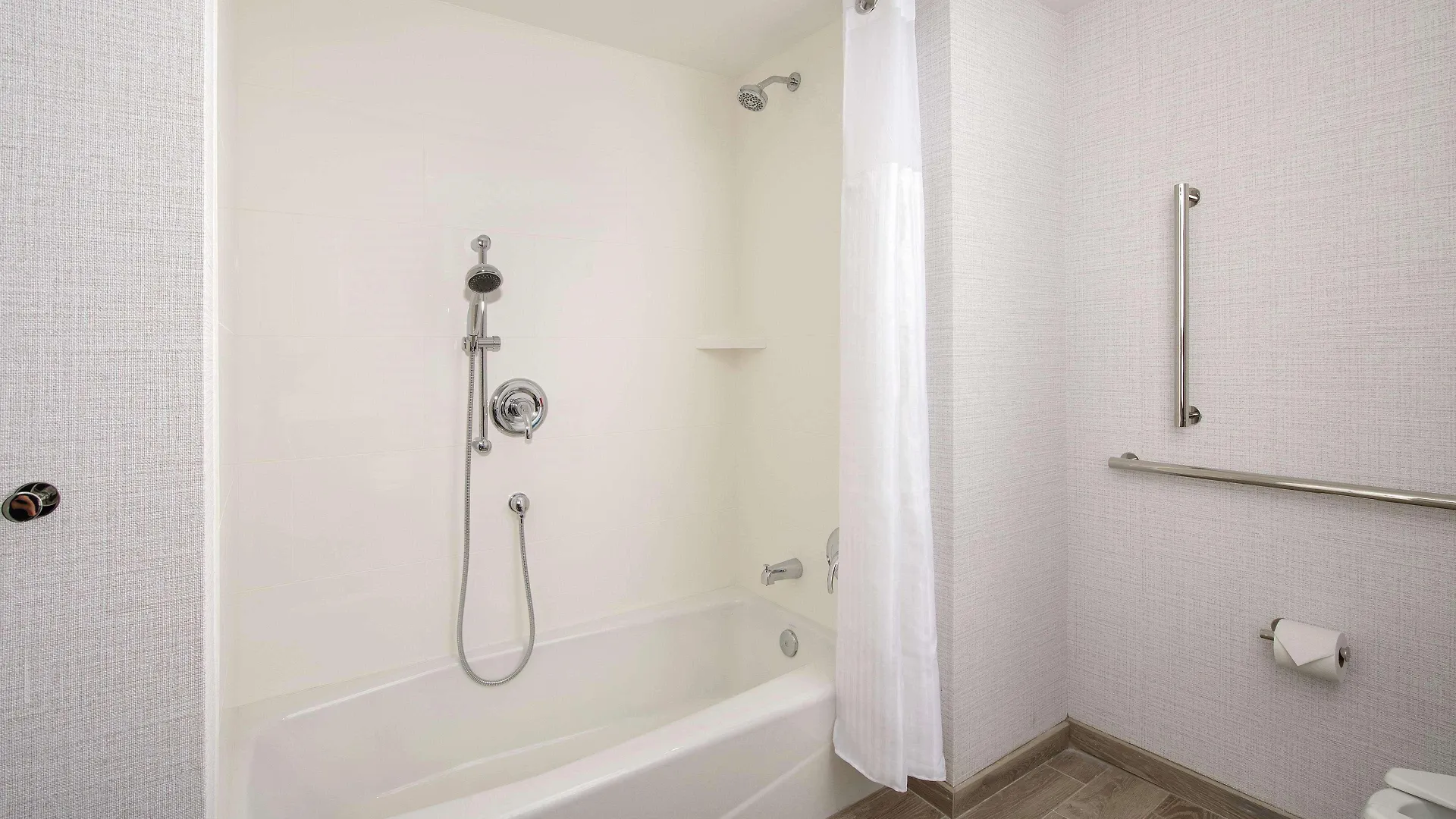 Отель Hilton Garden Brickell South Майами