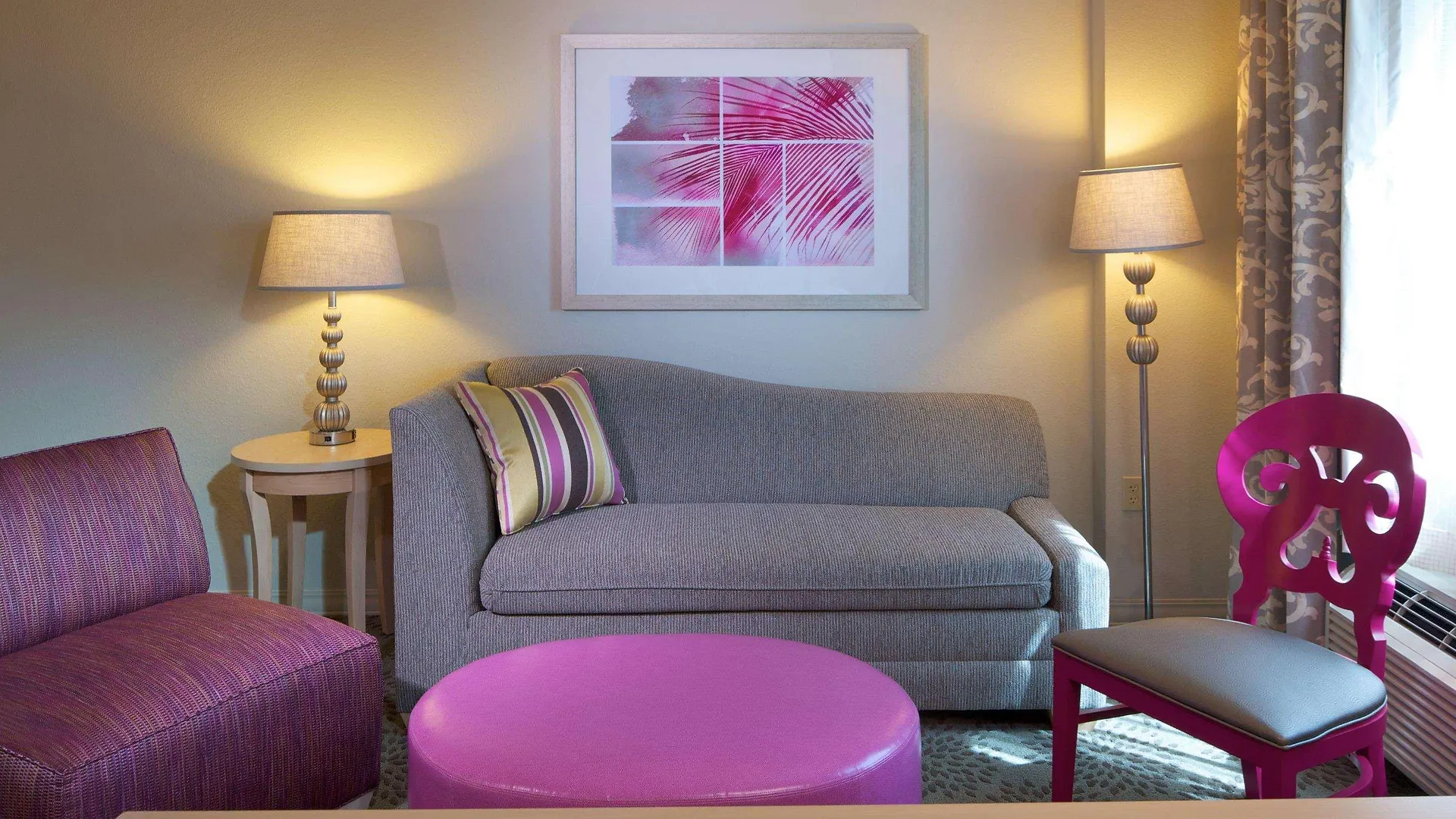 Hampton & By Hilton Downtown/brickell 3*