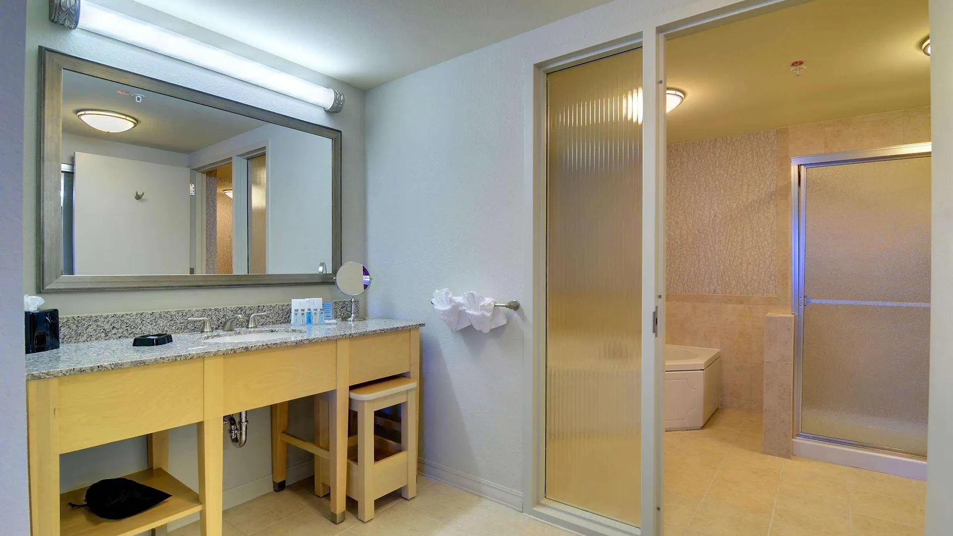 Hampton & By Hilton Downtown/brickell 3* Miami