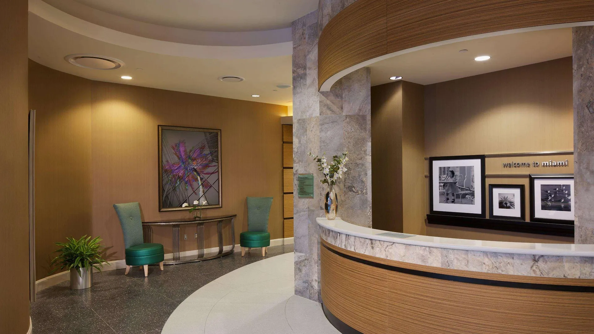 Hotel Hampton & By Hilton Downtown/brickell