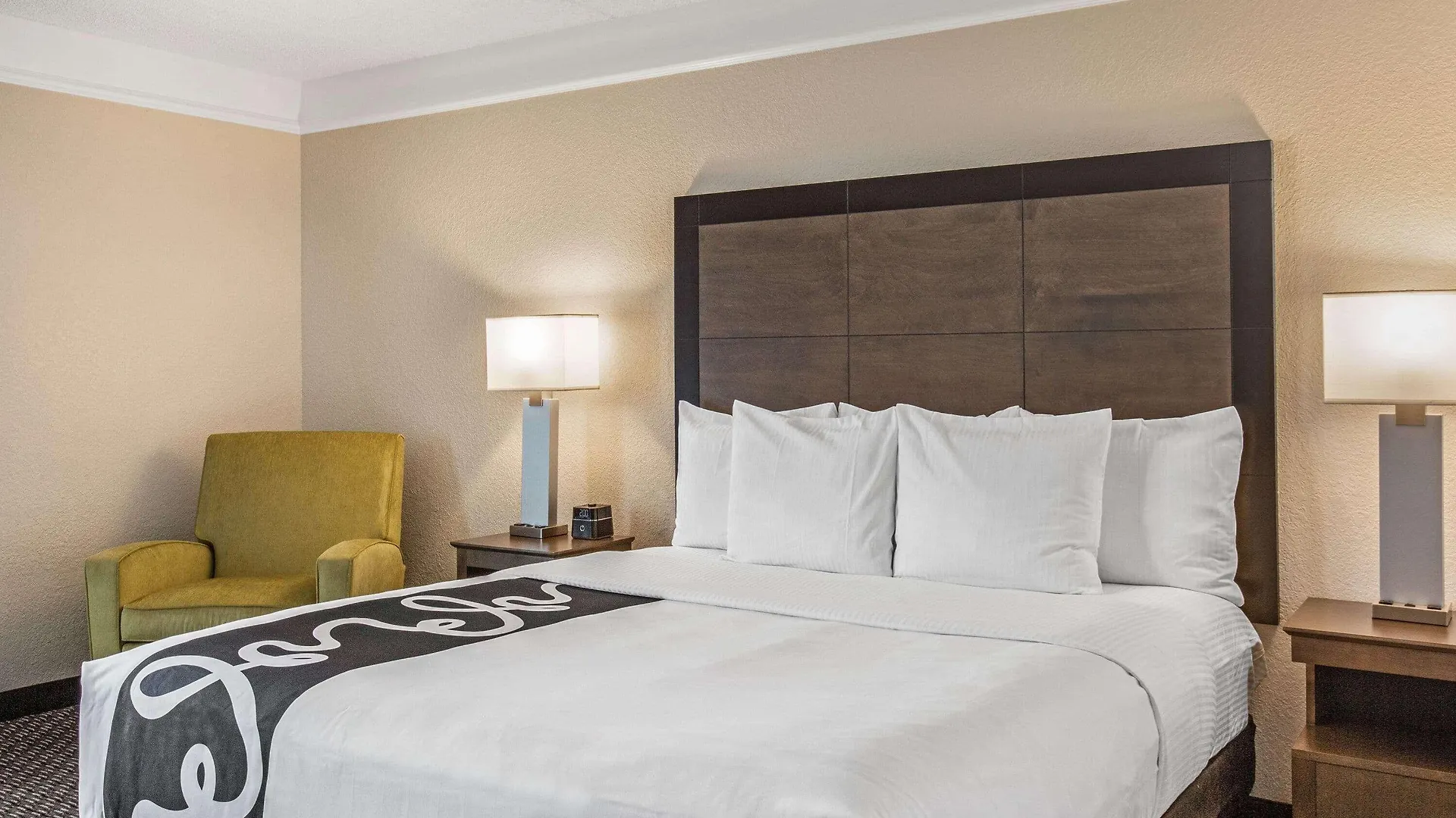 Hotel La Quinta By Wyndham Miami Airport West 3*