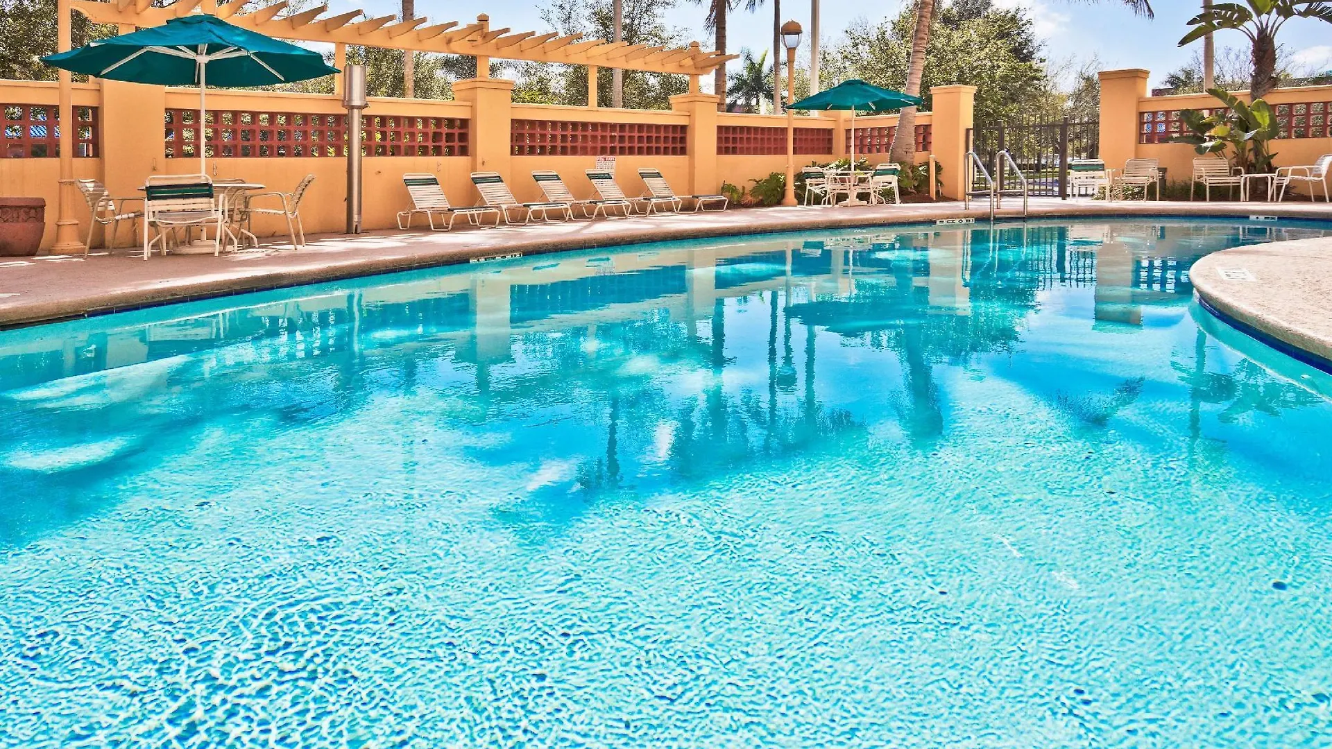 La Quinta By Wyndham Miami Airport West Hotel Sweetwater