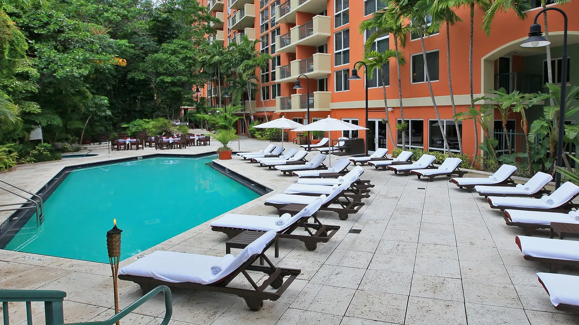 The Mutiny Luxury 4* Miami