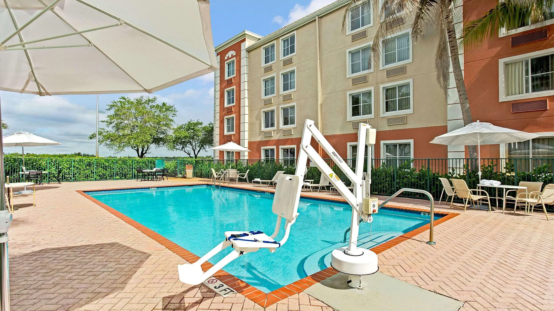 Spark By Hilton Doral Hotel Miami
