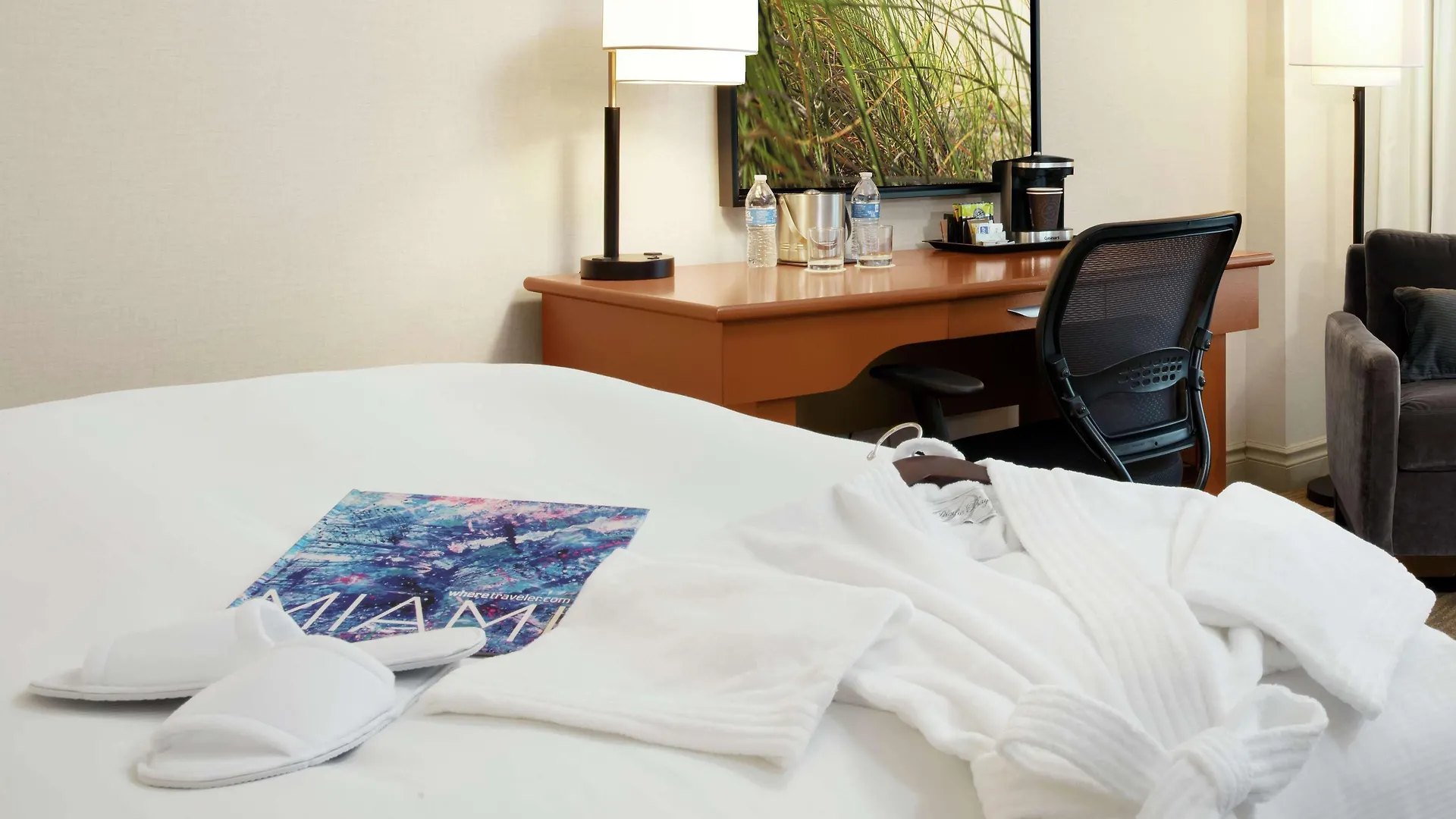 Doubletree By Hilton Airport & Convention Center Miami