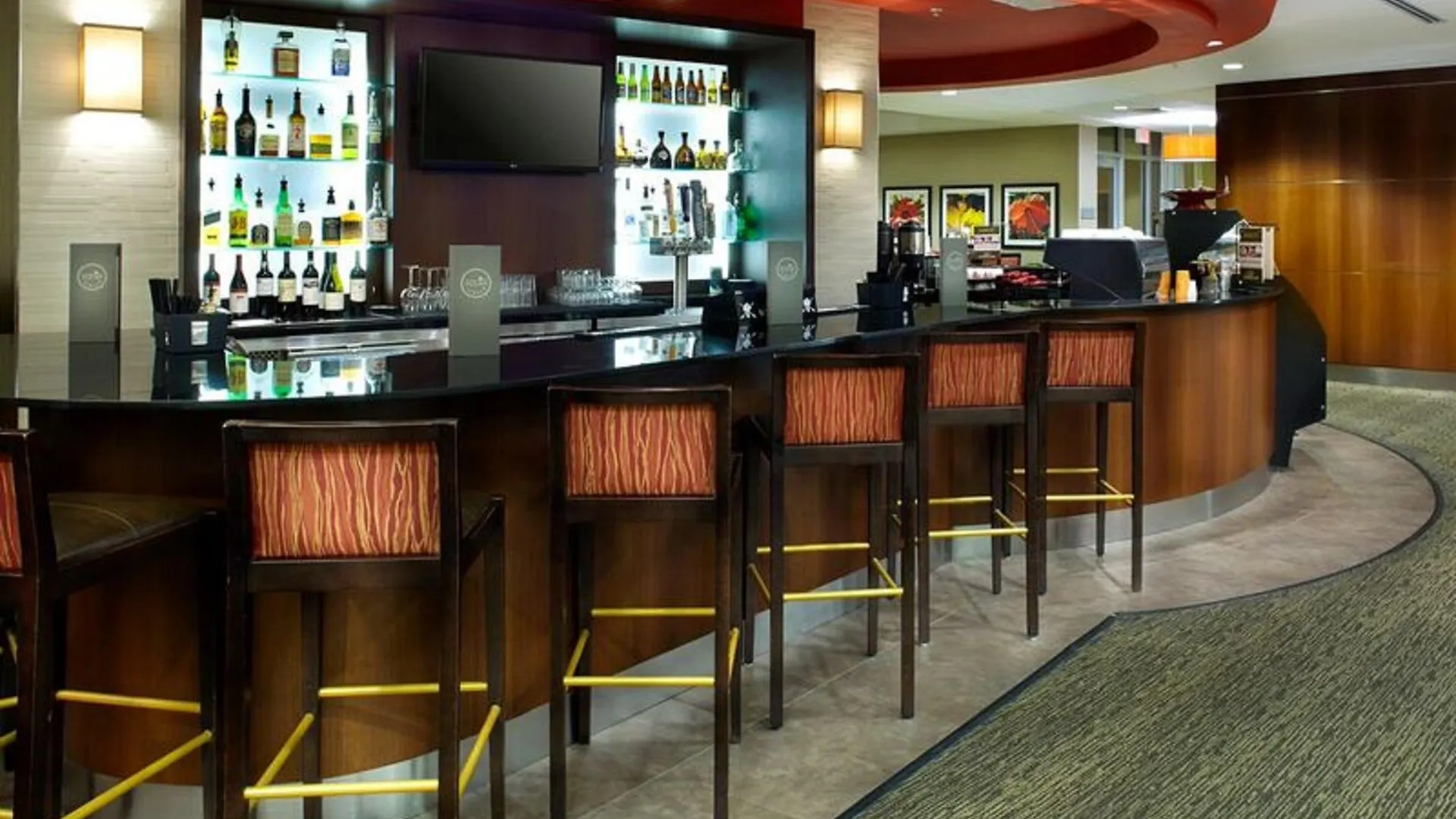 Express Airport-blue Lagoon Area By Ihg