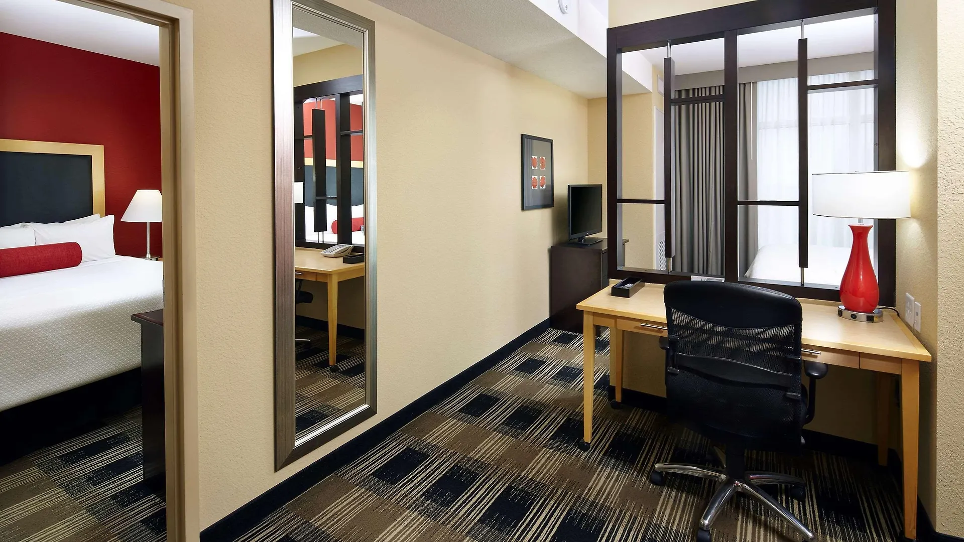 Express Airport-blue Lagoon Area By Ihg Hotel Miami