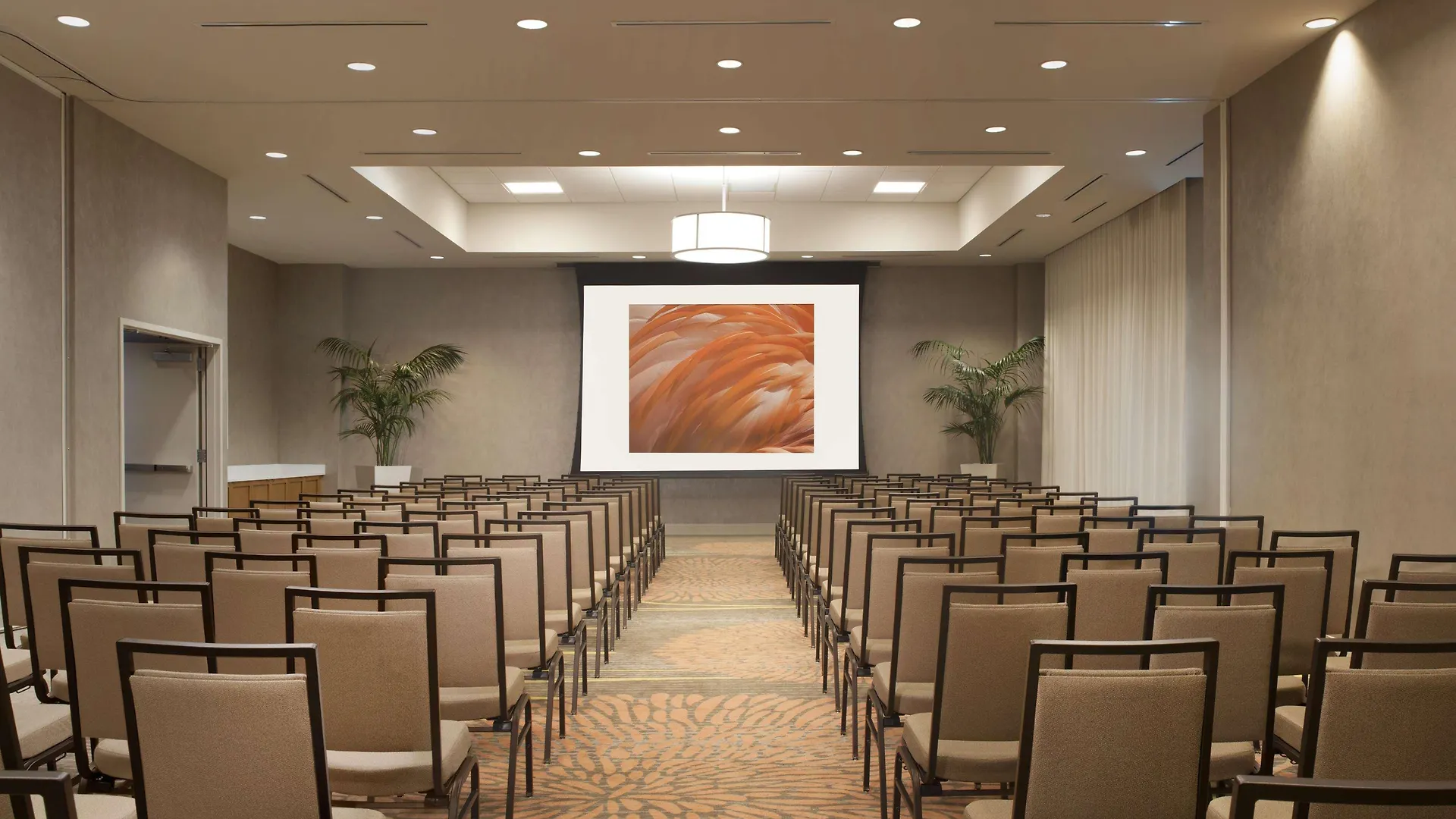 Homewood By Hilton Miami Dolphin Mall Hotel 3*