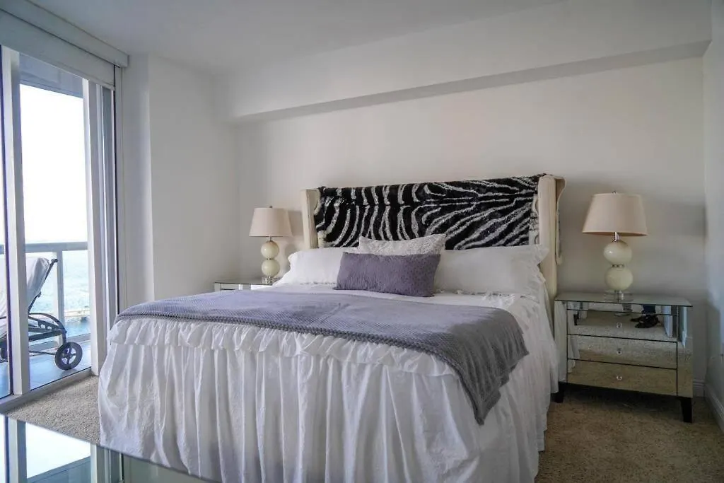 מלון דירות Icon Brickell Residences