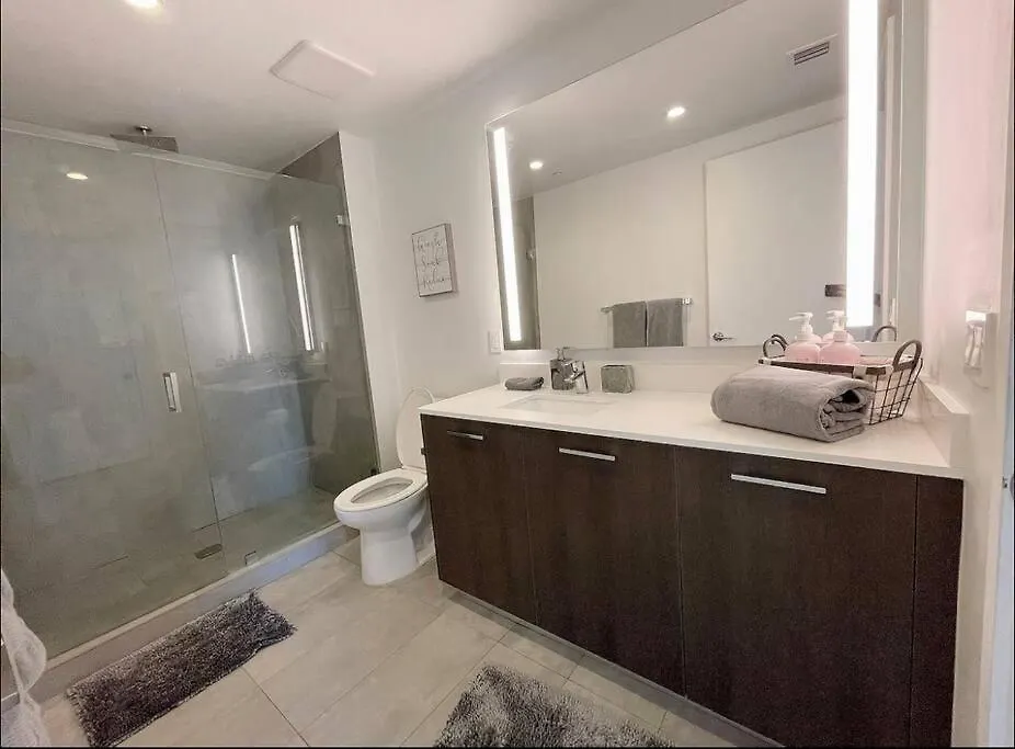 Gorgeous 2br/2bth In The Heart Of Miami