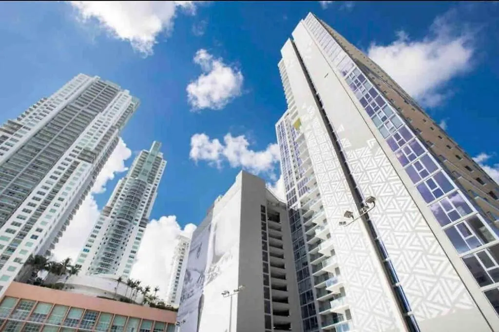 Gorgeous 2br/2bth In The Heart Of Miami