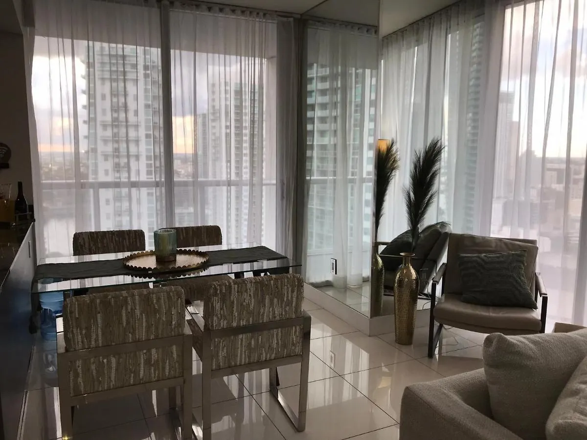 מלון דירות Icon Brickell Residences מיאמי
