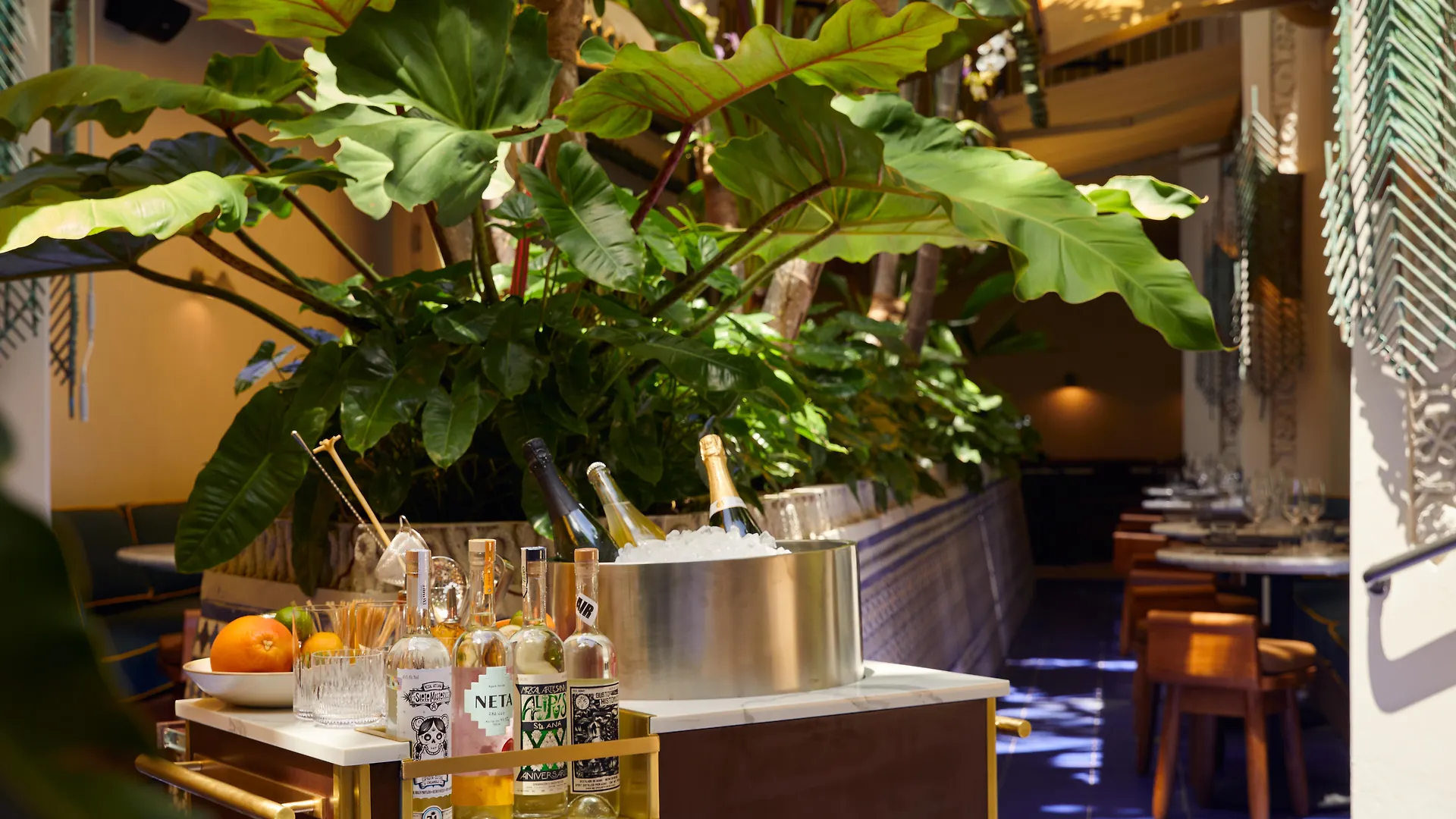 Отель Mayfair House & Garden 5*