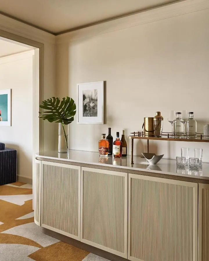 Hotel Four Seasons 5*