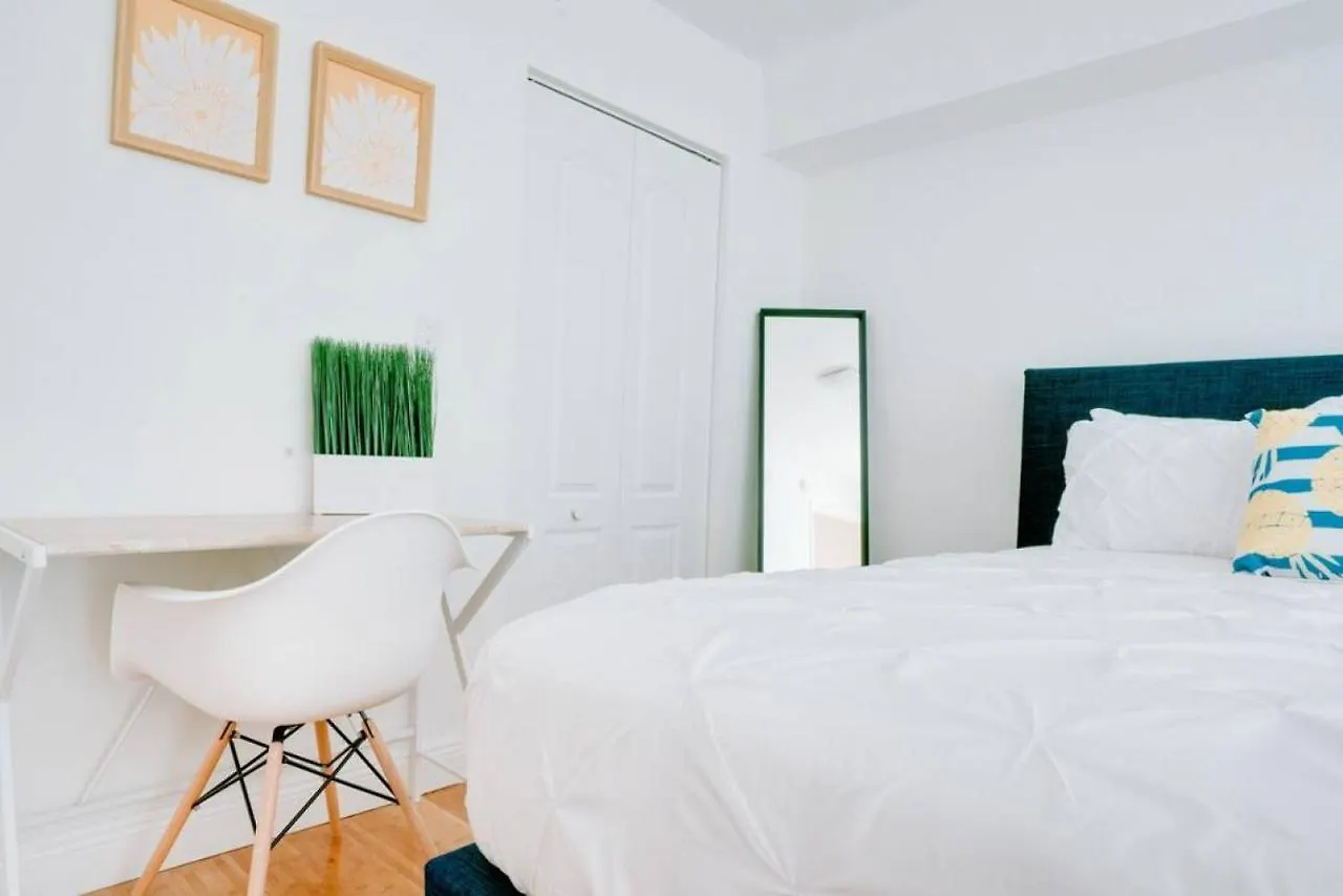 Gem With Great Ocean View, Pool, Wfh Set Up, And Parking Miami