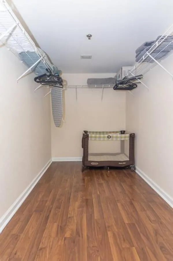 بيت للعطل Absolutely Beautiful 1 Bedroom Paradise With A Huge Balcony ميامي
