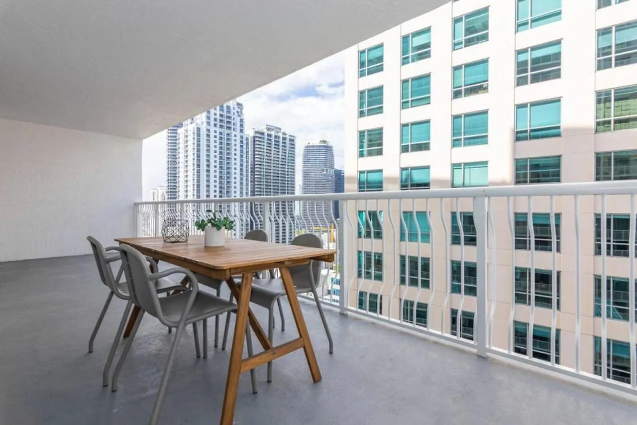 بيت للعطل Absolutely Beautiful 1 Bedroom Paradise With A Huge Balcony *
