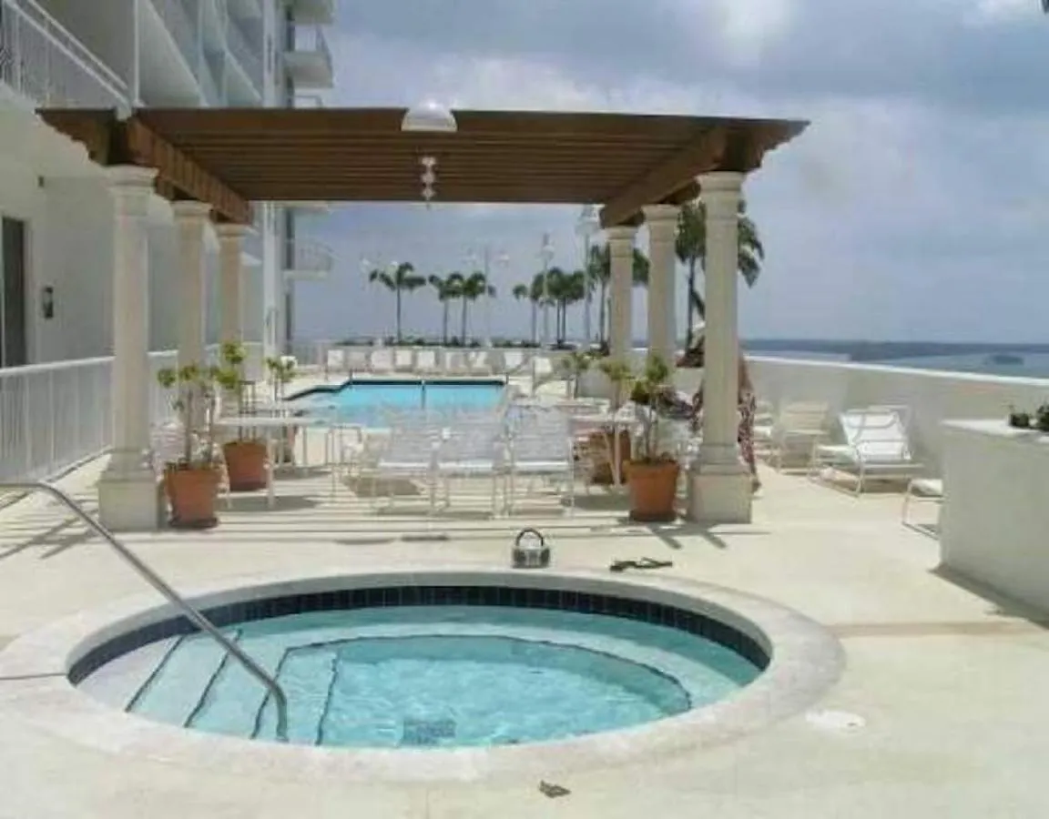 بيت للعطل Absolutely Beautiful 1 Bedroom Paradise With A Huge Balcony
