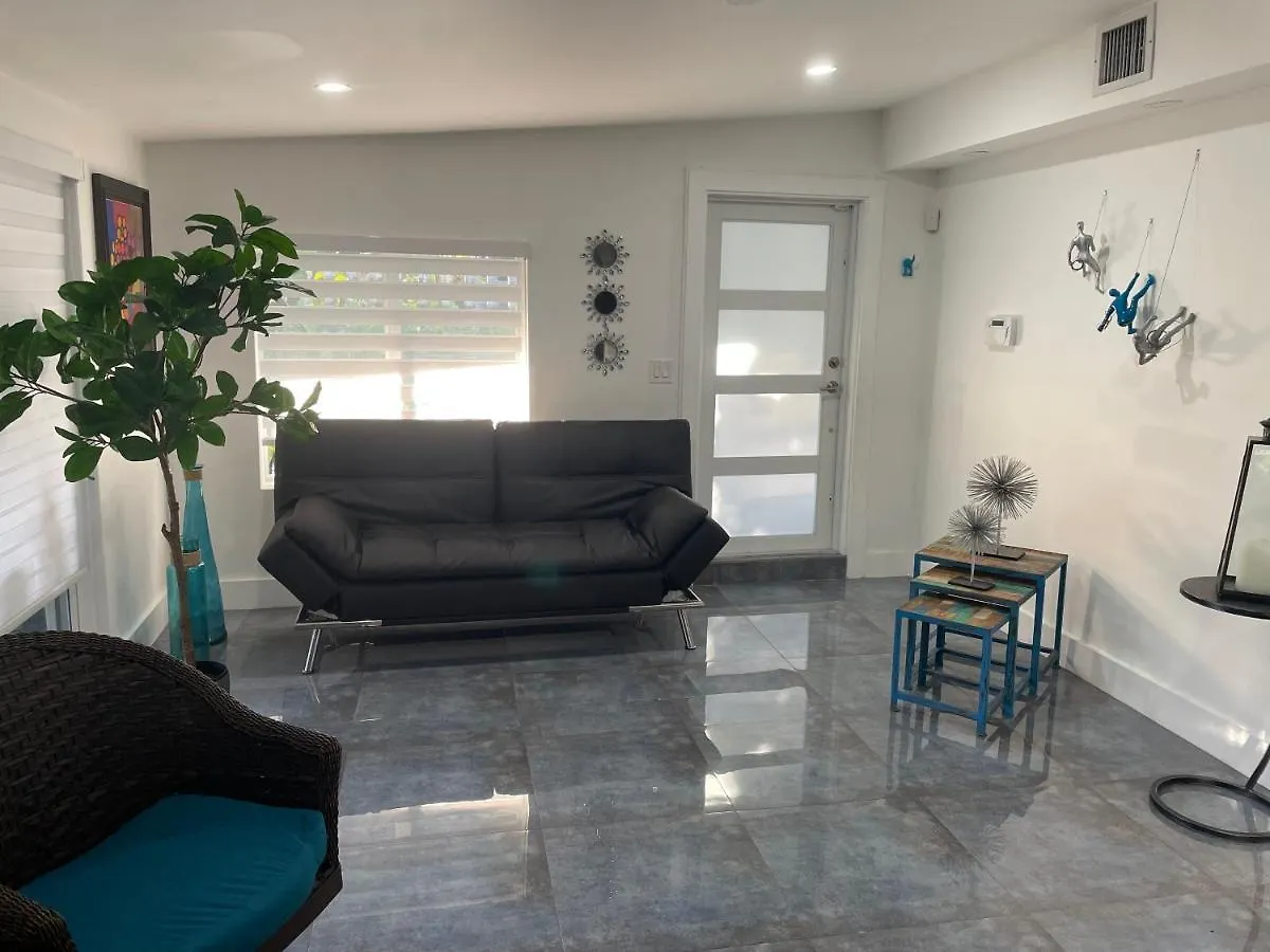 Cozy Triplex Centrally Located Ferienhaus Miami