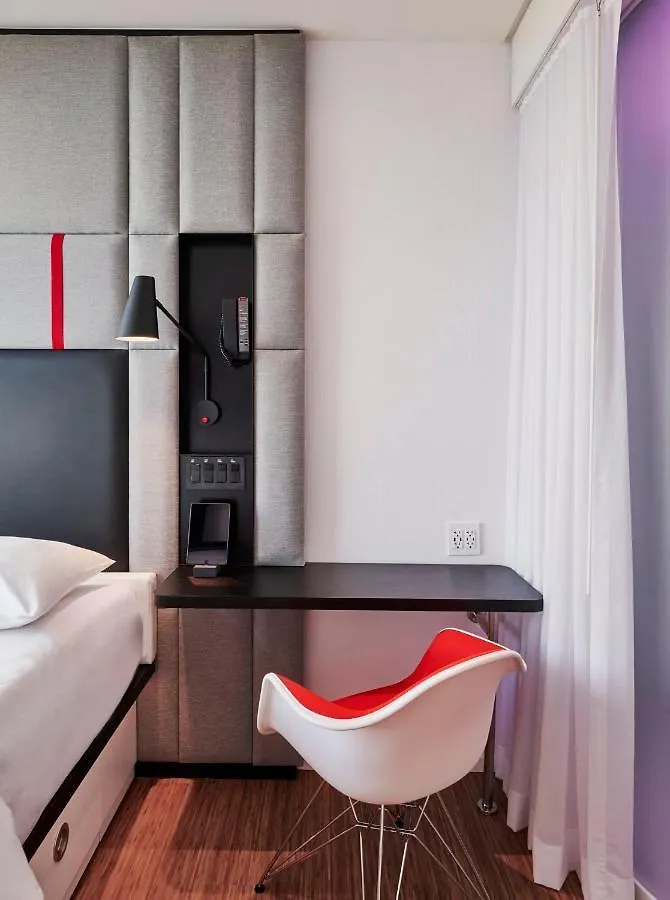 Citizenm Worldcenter Hotel Miami