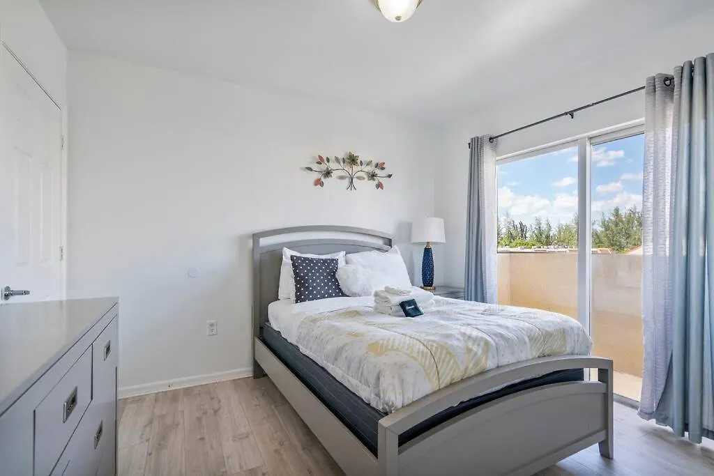 Airport 2bedrooms 2 Bath