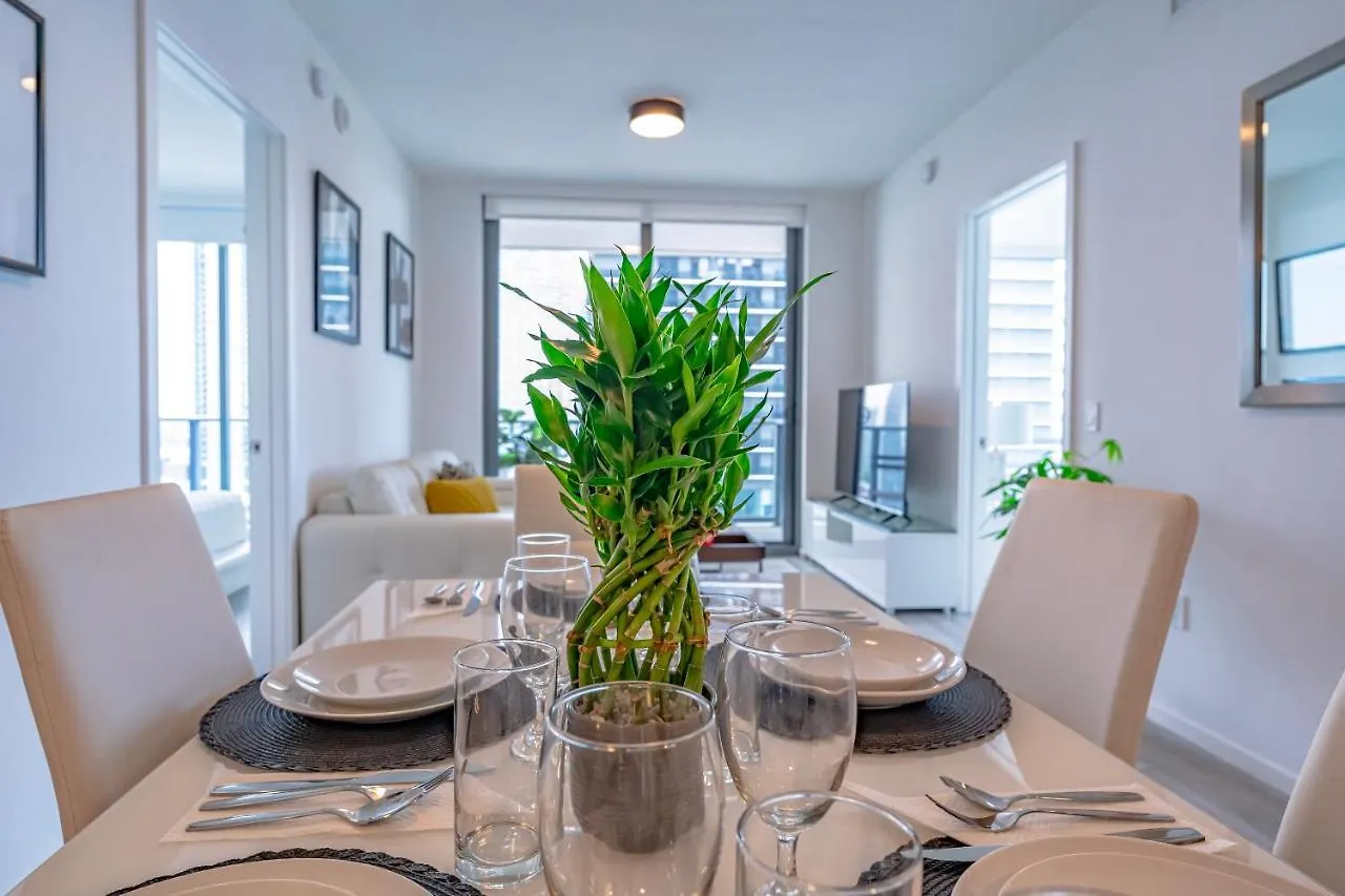 Daire Luxurious 2-bed With Breathtaking Bay Views!! *