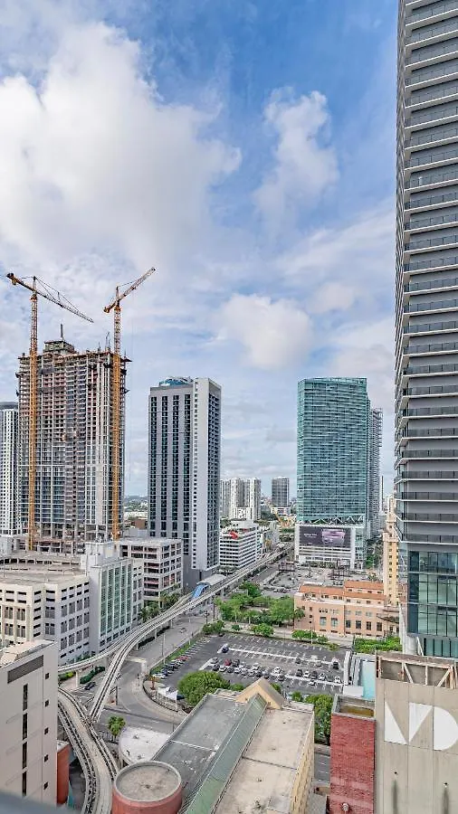 Daire Luxurious 2-bed With Breathtaking Bay Views!!