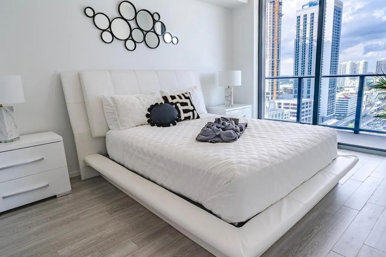 Luxurious 2-bed With Breathtaking Bay Views!! Daire *