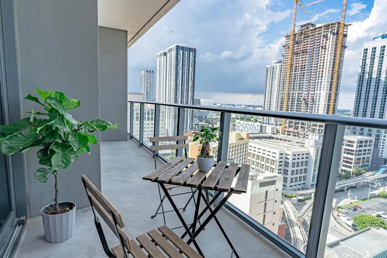 Daire Luxurious 2-bed With Breathtaking Bay Views!! *