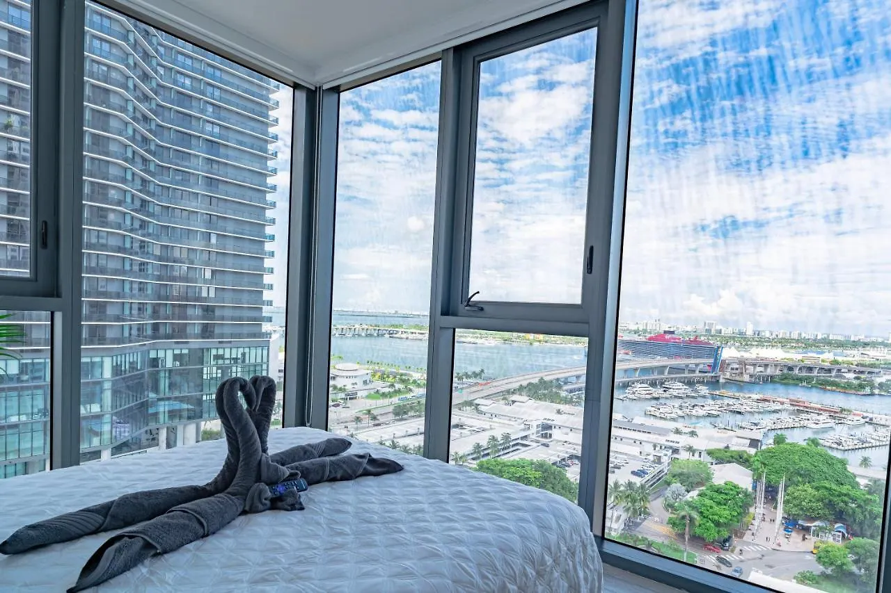 Daire Luxurious 2-bed With Breathtaking Bay Views!! Miami