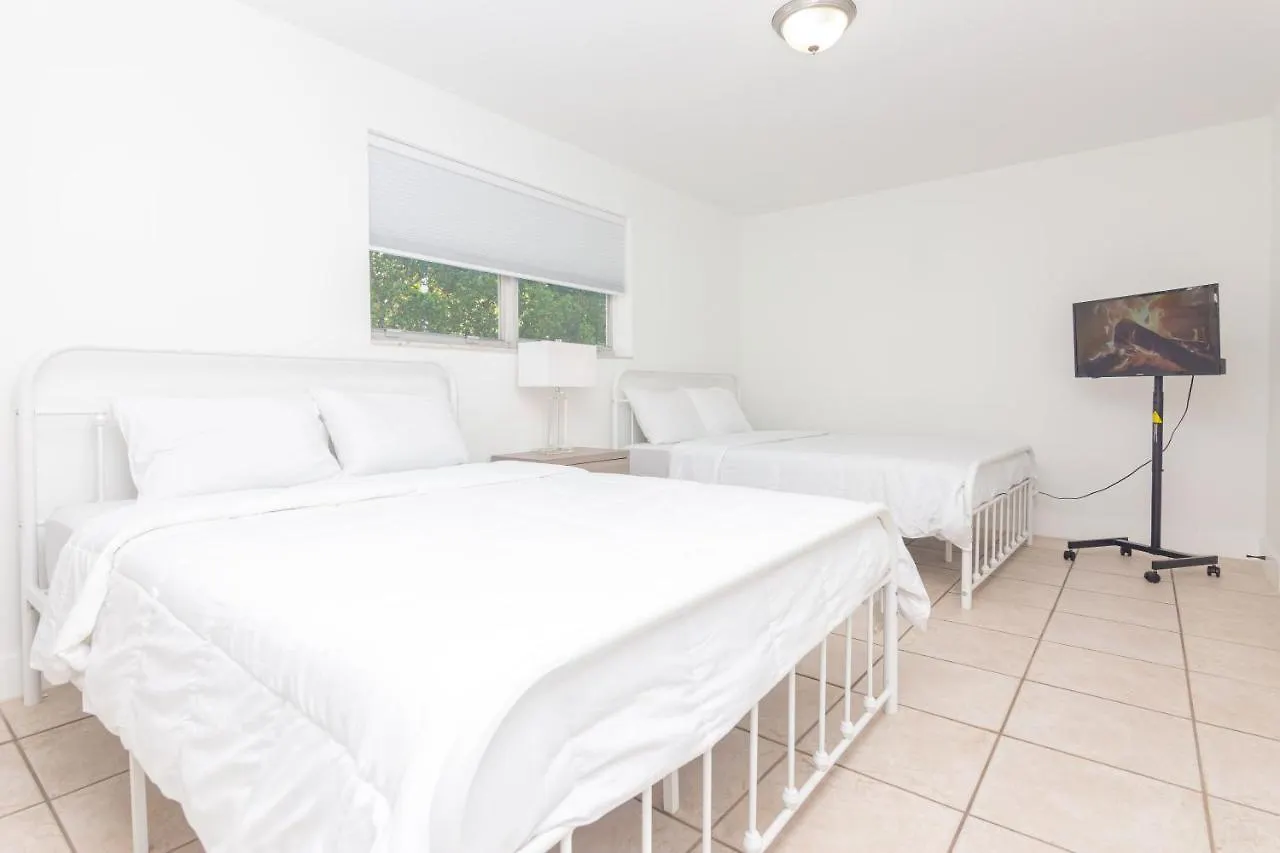 One Bedroom - With Parking & Balcony - Heart Of Wynwood דירה מיאמי