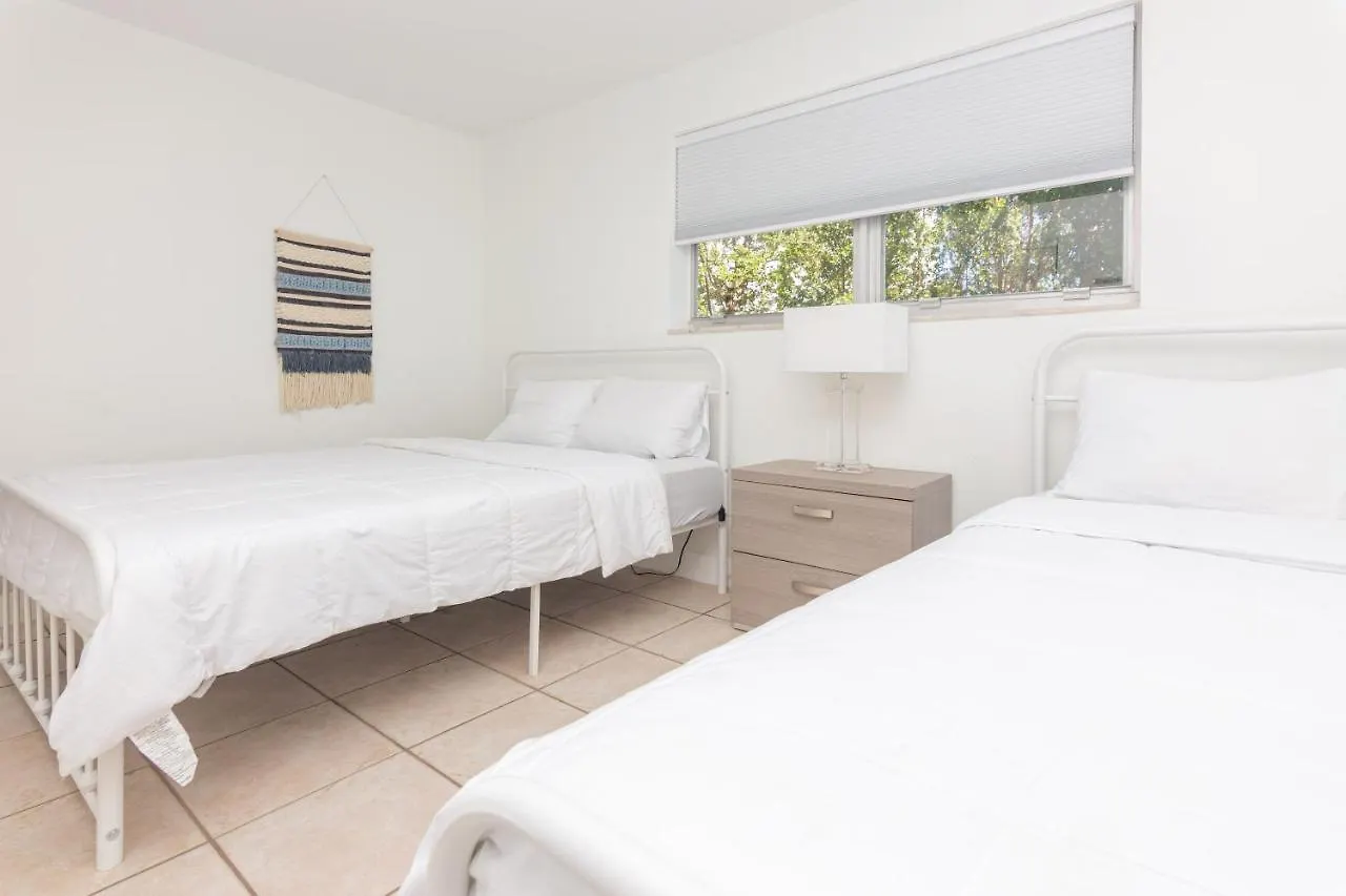 One Bedroom - With Parking & Balcony - Heart Of Wynwood