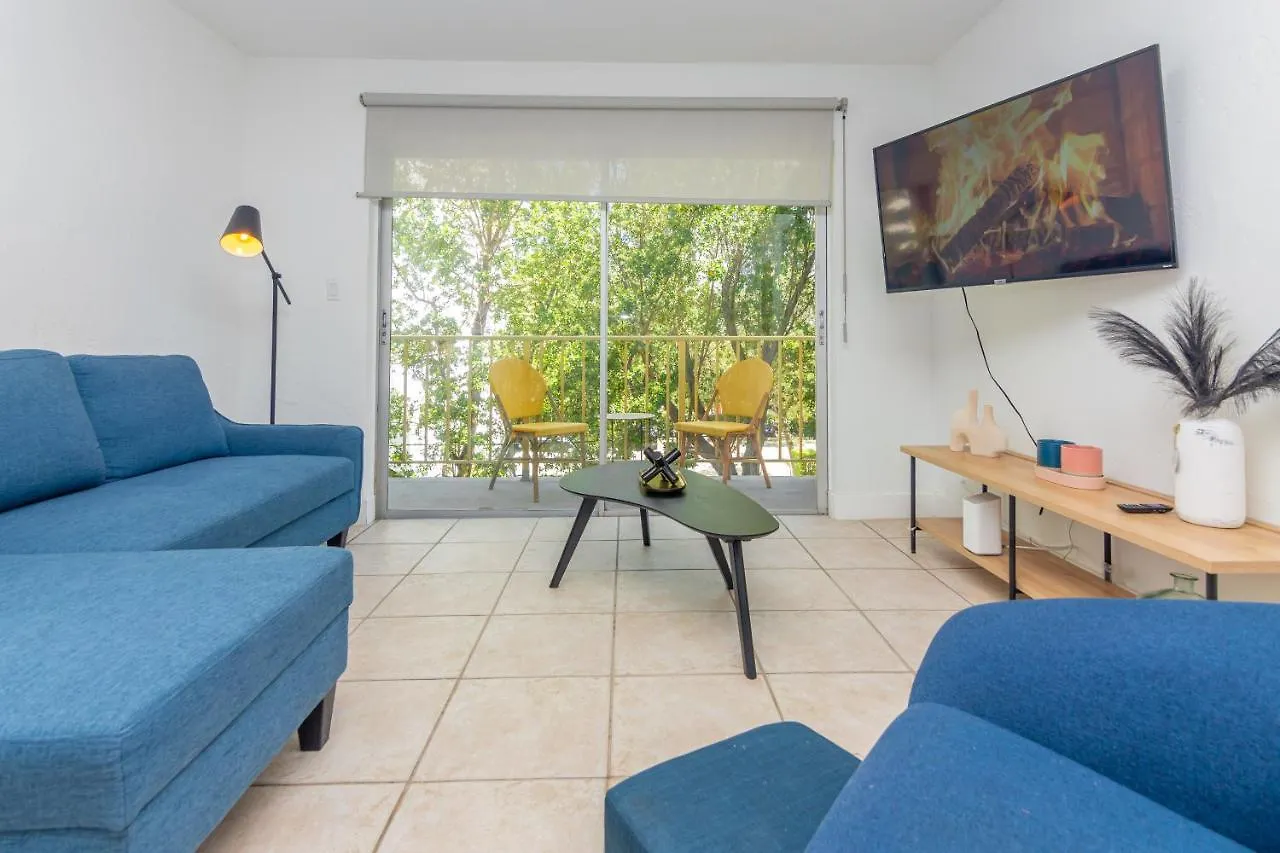 דירה One Bedroom - With Parking & Balcony - Heart Of Wynwood *