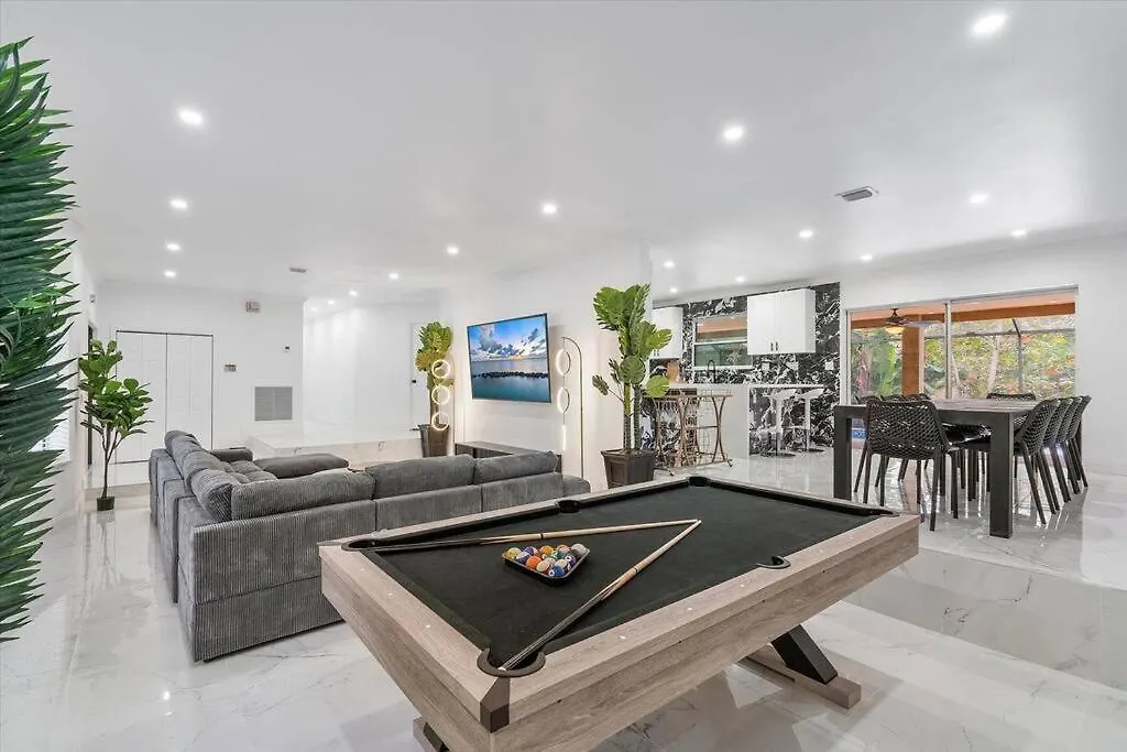 Villakobo Heated Pool Bar Tennis Golf 度假居 迈阿密