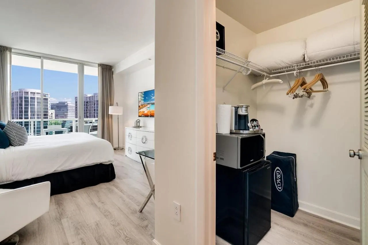 View Balcony Steps From Restaurants, Peacock Park & Marina Vakantiehuis *