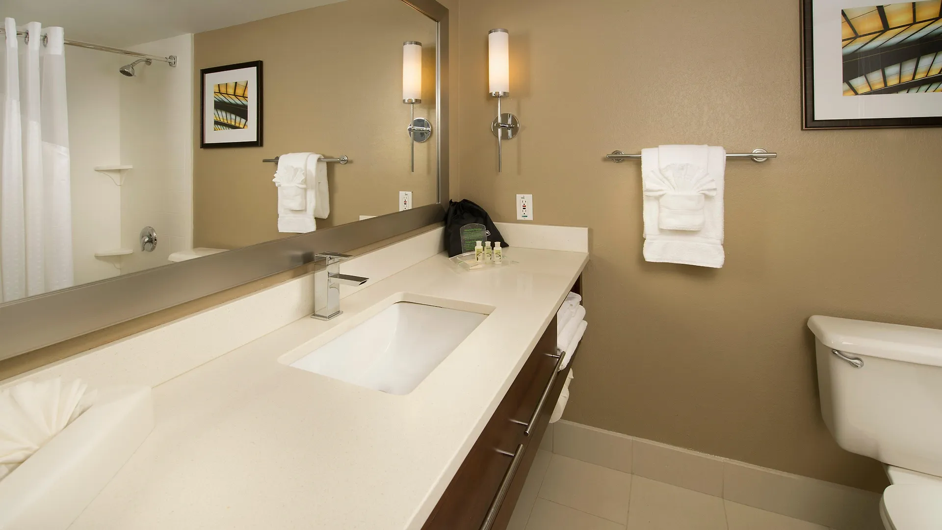 Miami-doral Area By Ihg Hotel