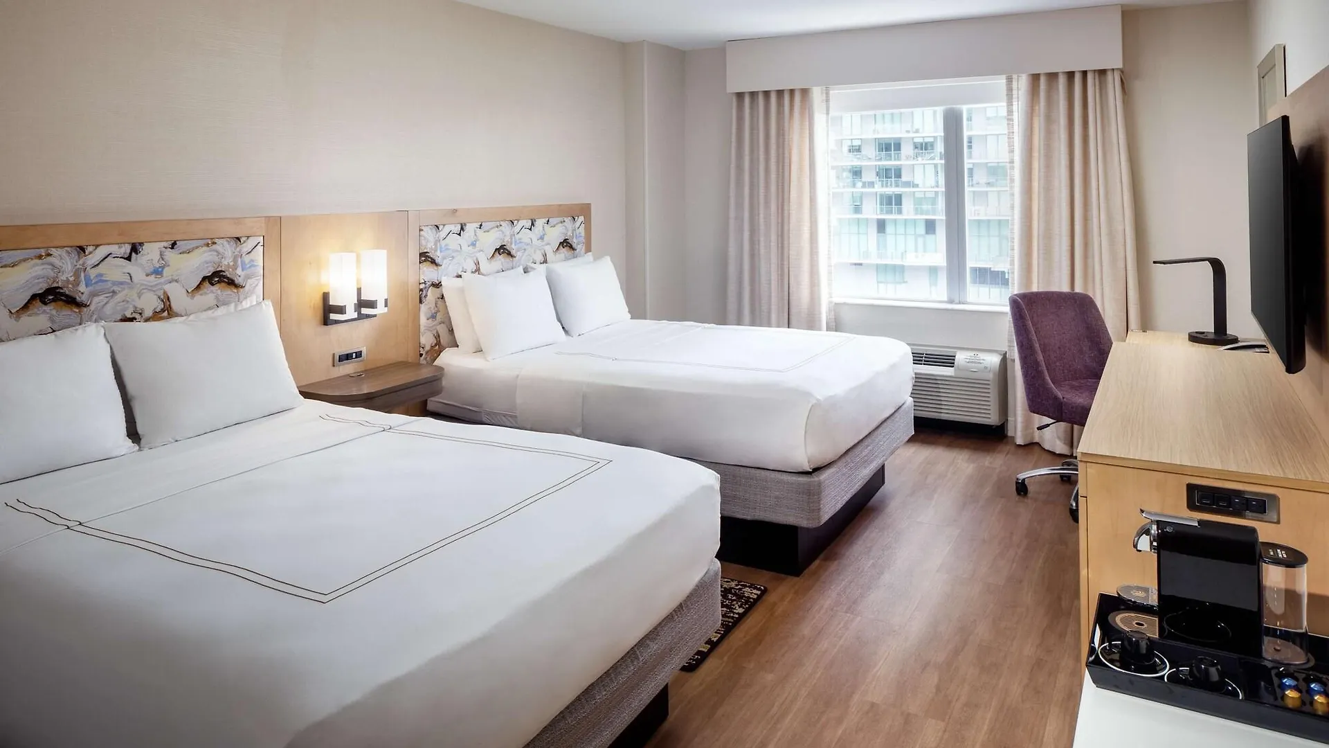 Hampton & By Hilton Downtown/brickell Hotel Miami